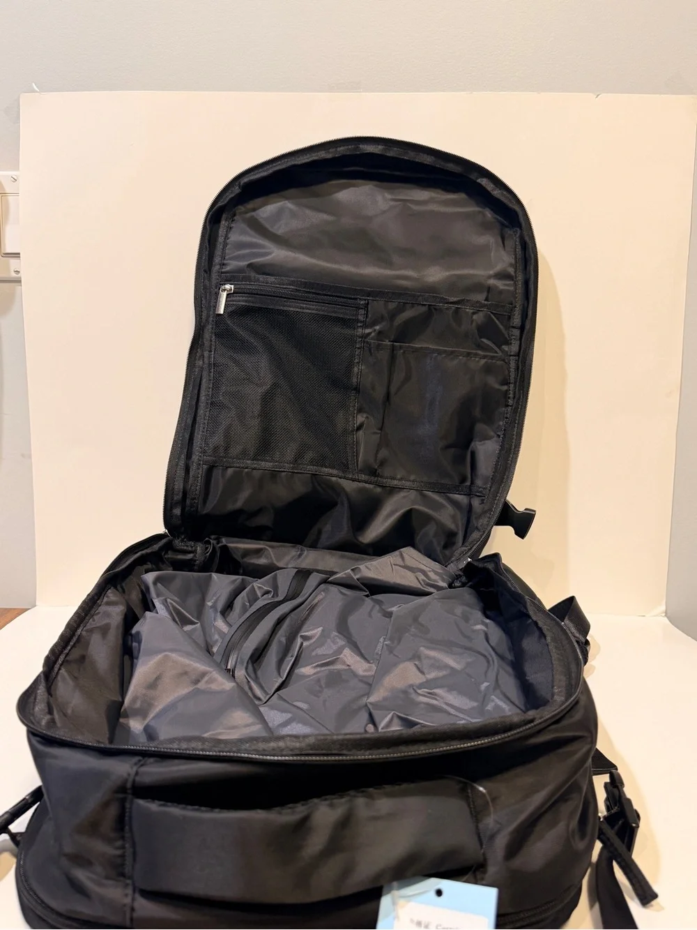 NWT WonHox Black Vacuum Seal Backpack Includes Air Pump